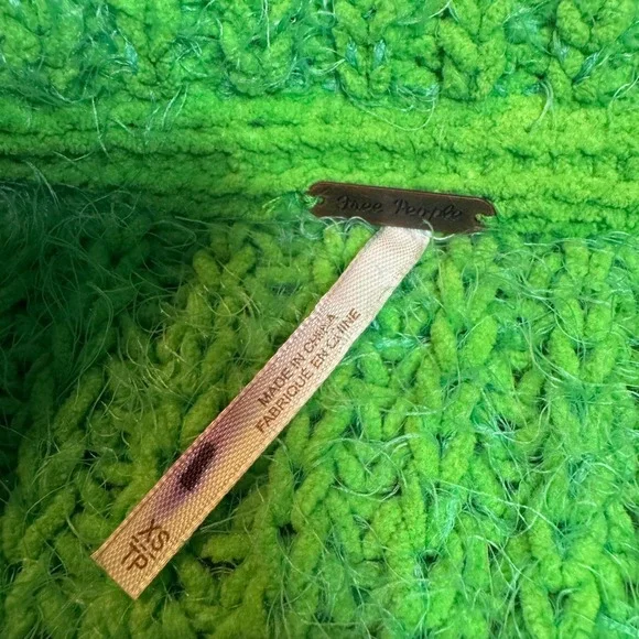 Free People Lime Green Mock Neck Fuzzy Knit Oversized Oasis Tunic Sweater XS FP - Picture 3 of 9